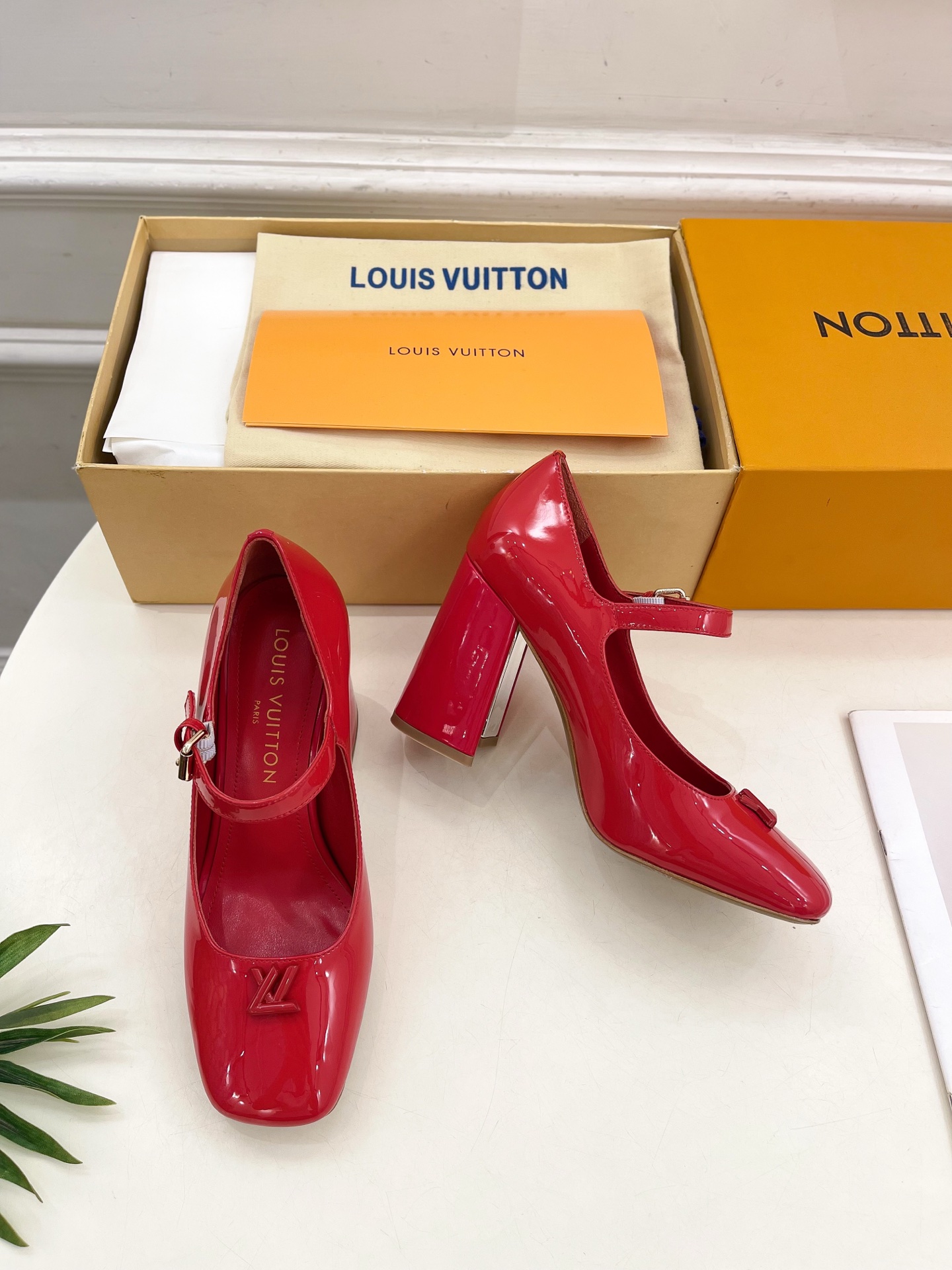 Women's high heels